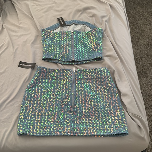 Pretty Little Thing X Megan Moroney Denim Corset & Matching Skirt - Picture 3 of 5